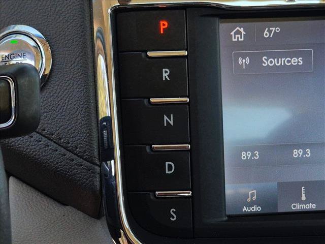 Used 2020 Lincoln Continental w/ Premium Package FWD image 12