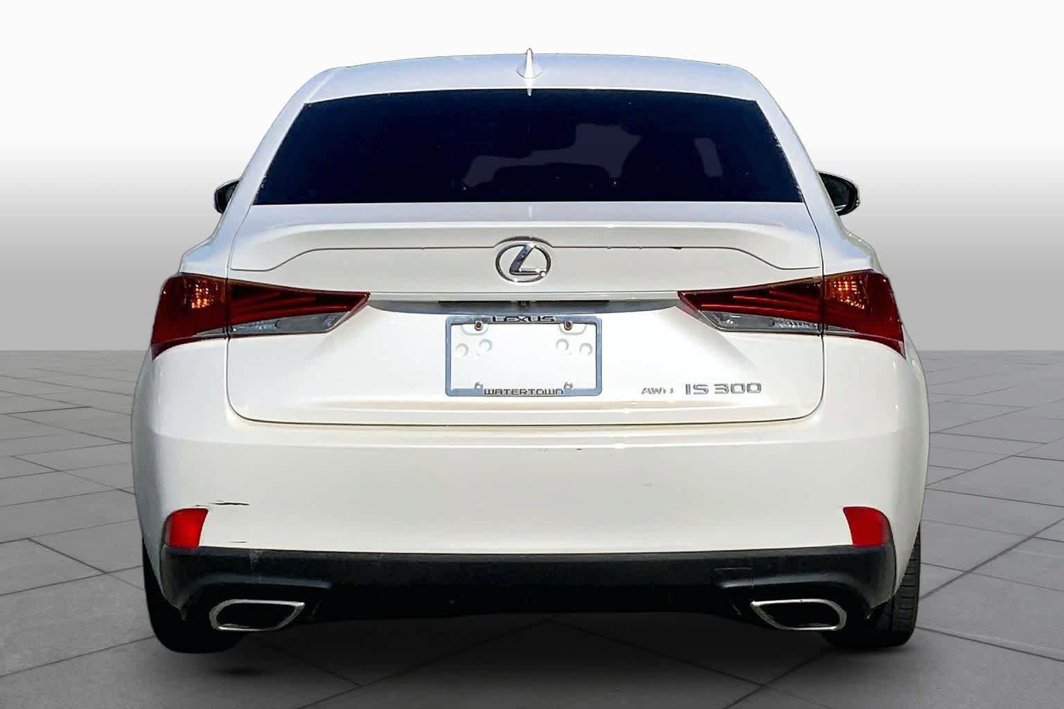 Used 2019 Lexus IS 300 AWD image 5