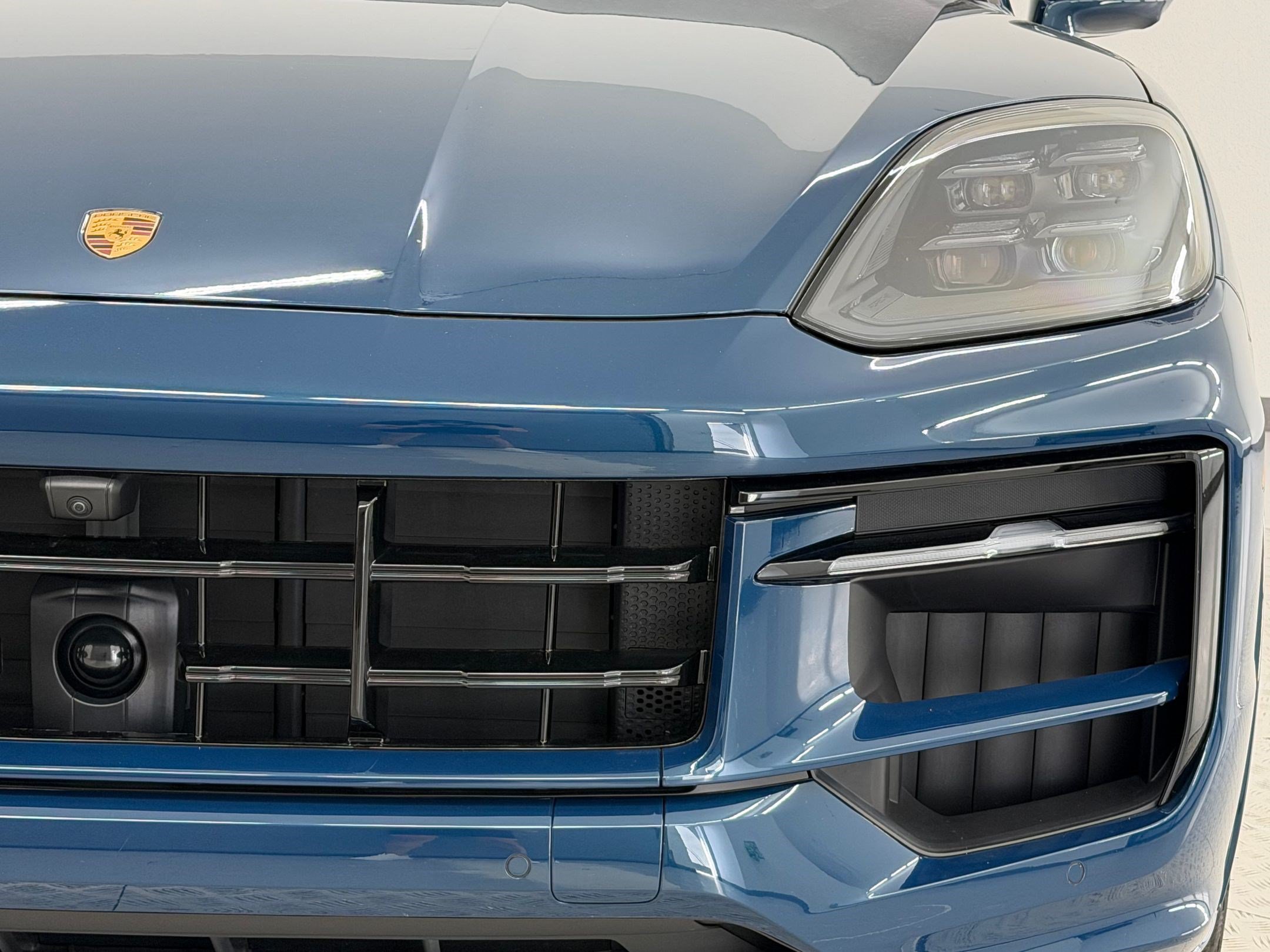New 2025 Porsche Cayenne GTS AWD/4WD image 12