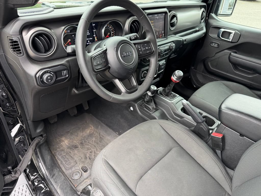 Used 2023 Jeep Gladiator Sport AWD/4WD image 18