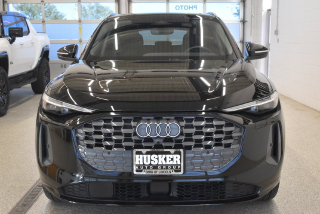Used 2025 Audi Q5 Prestige AWD/4WD image 3