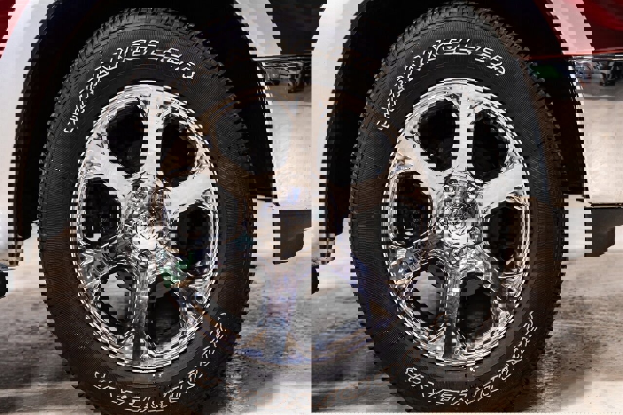 Used 2015 RAM 1500 Laramie w/ Convenience Group image 22