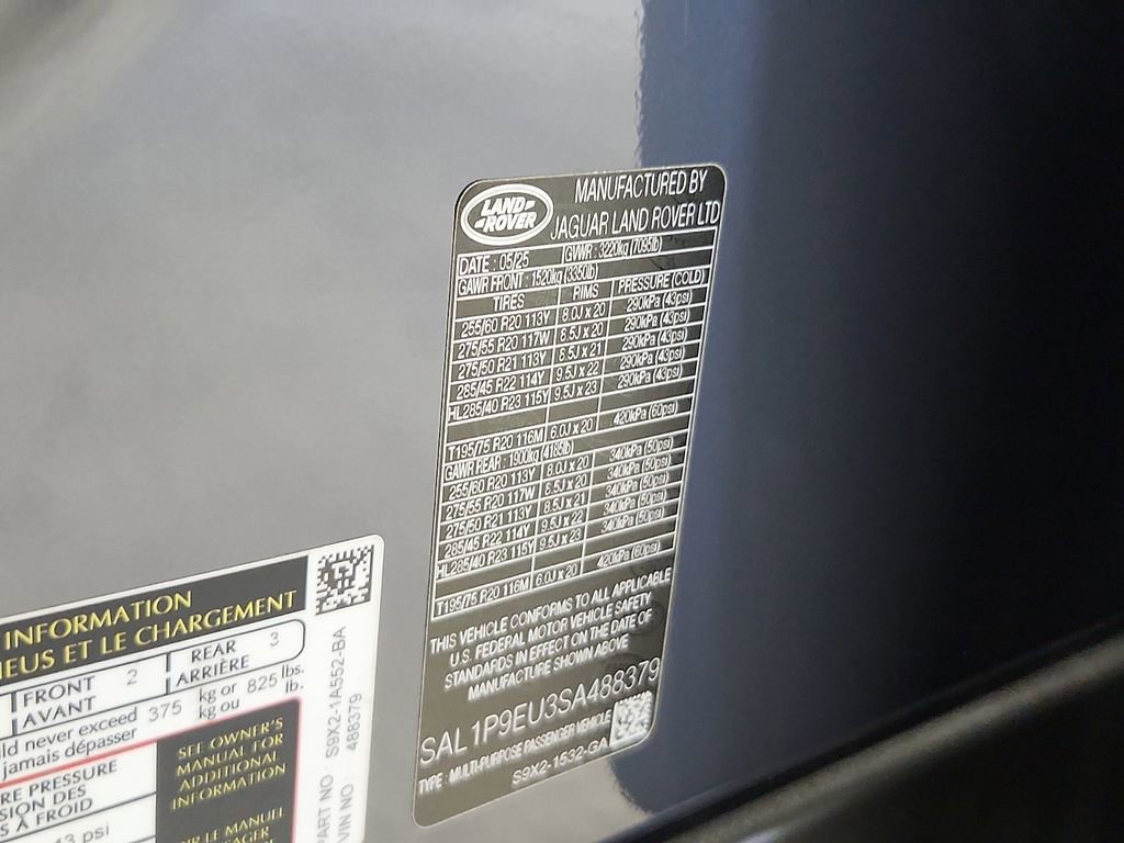 Used 2025 Land Rover Range Rover Sport SE AWD/4WD image 26