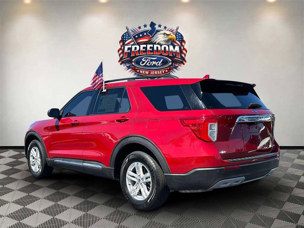 Used 2020 Ford Explorer XLT w/ Equipment Group 202A AWD/4WD image 5