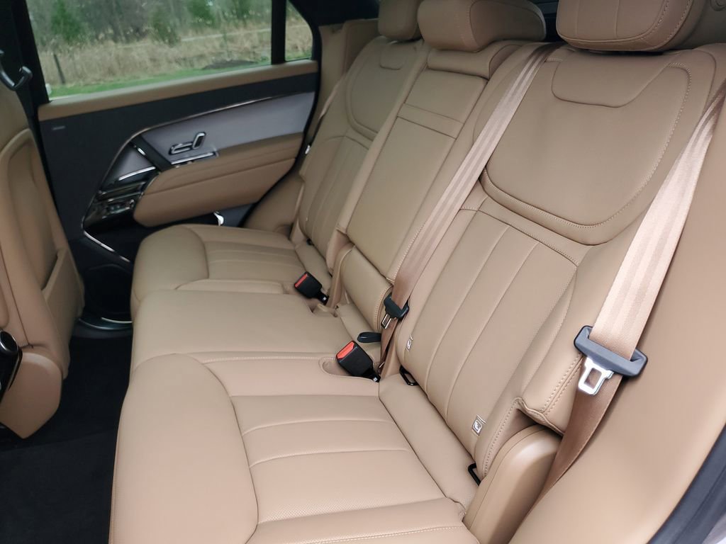 New 2026 Land Rover Range Rover Sport SE AWD/4WD image 28