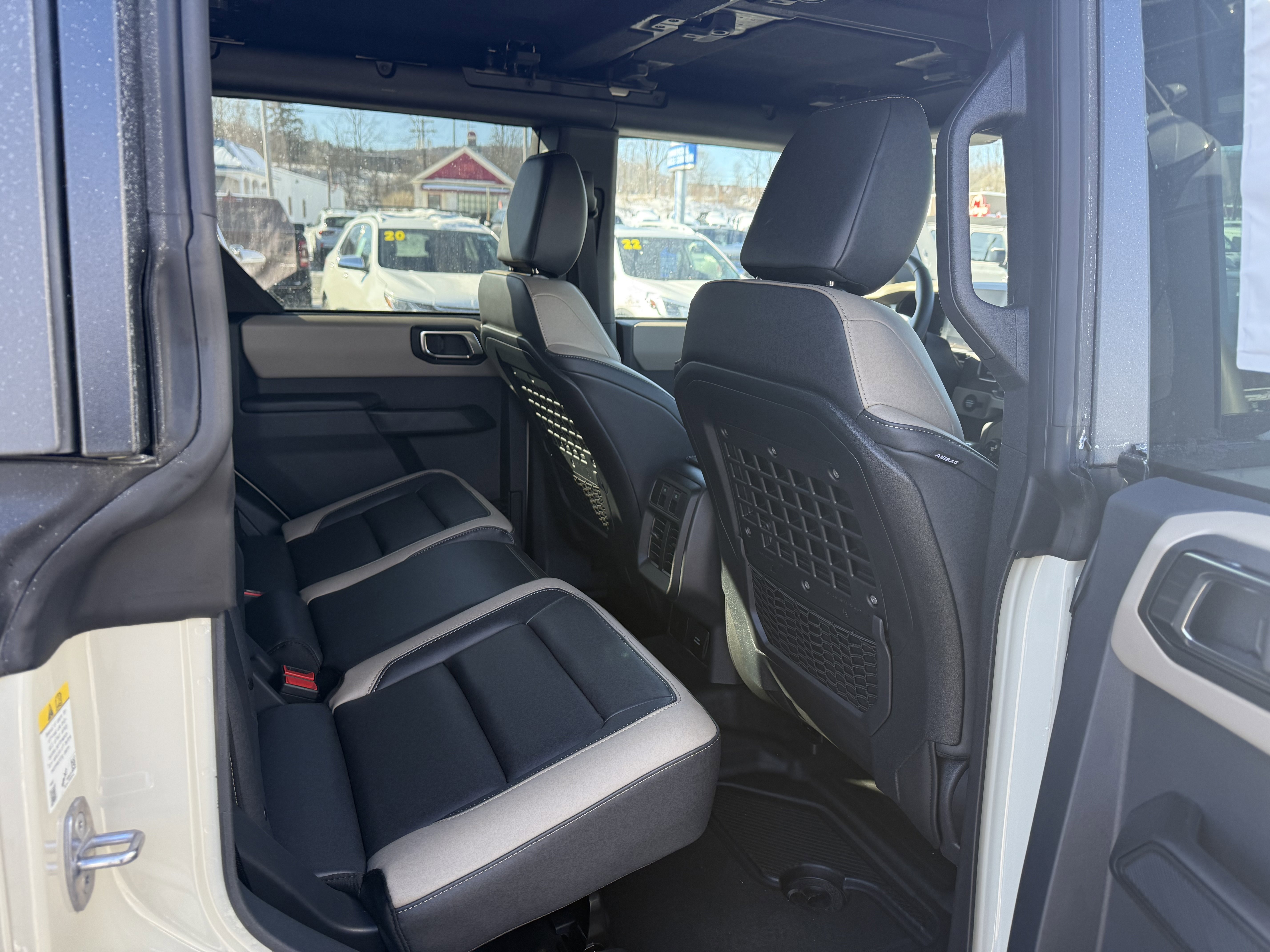 New 2025 Ford Bronco Big Bend w/ Black Diamond Package image 9