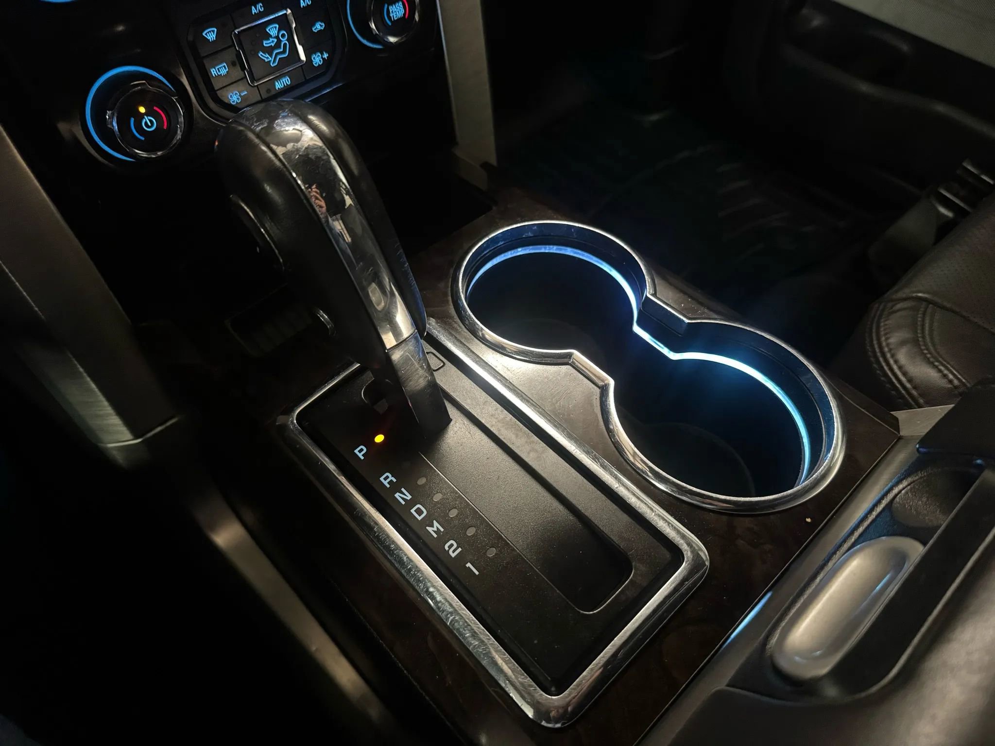 Used 2014 Ford F150 Platinum image 13