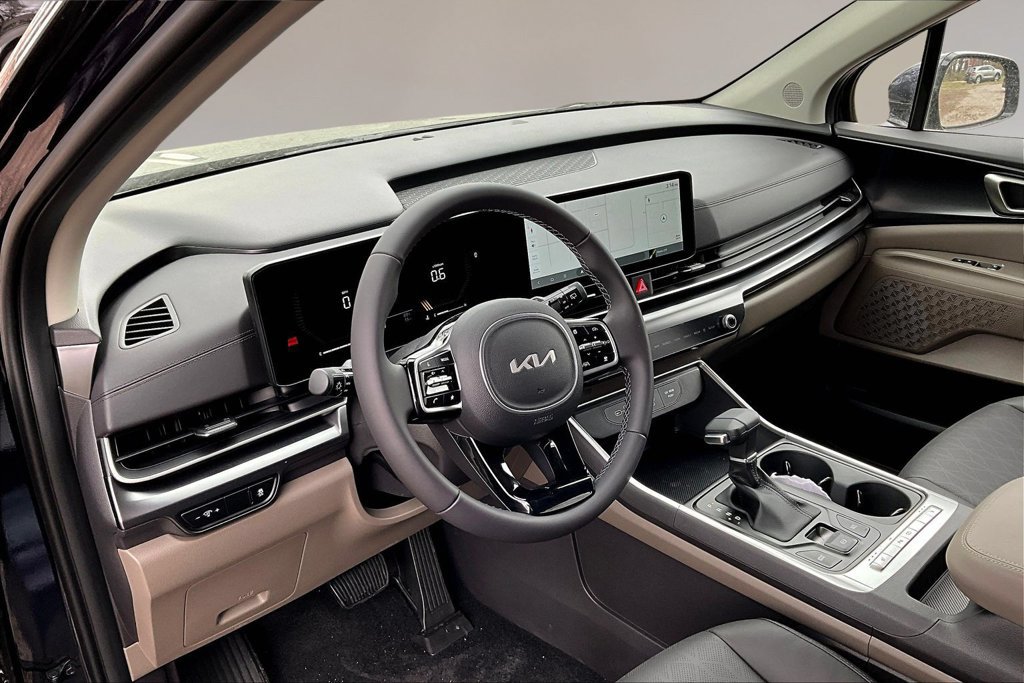 New 2026 Kia Carnival FWD image 7