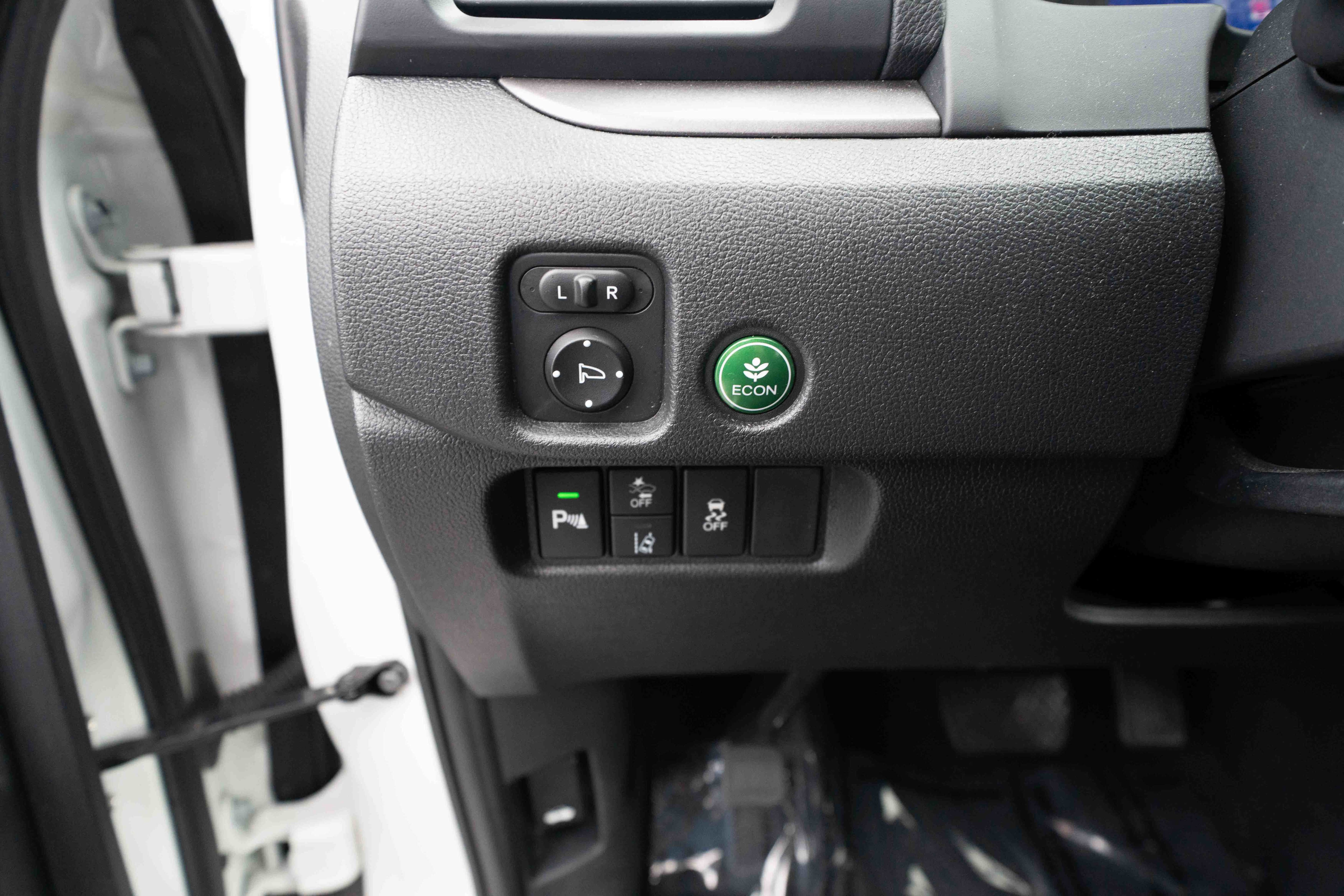 Used 2025 Honda Passport EX-L image 11