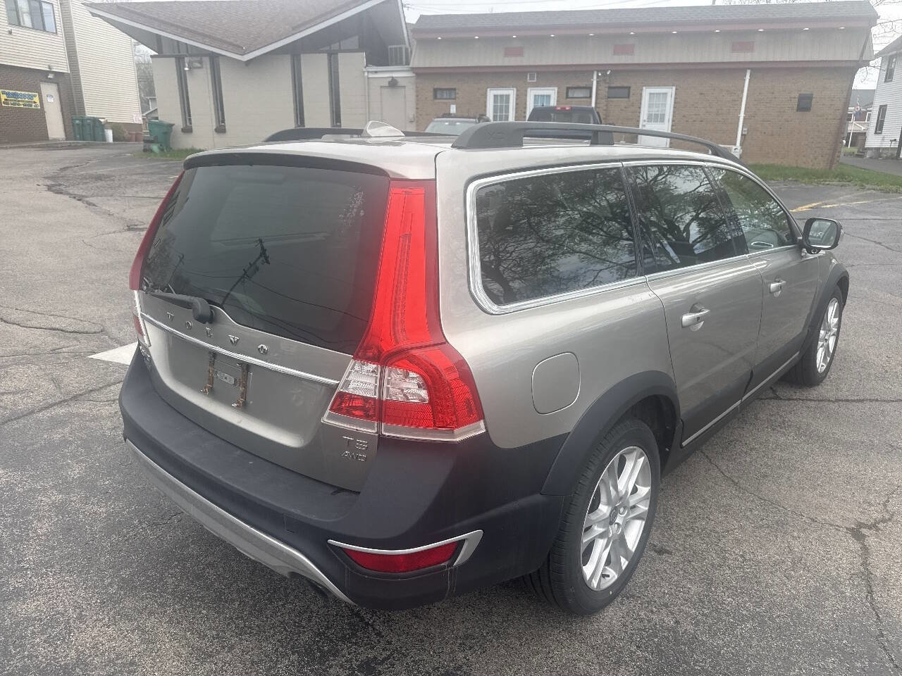 Used 2016 Volvo XC70 T5 Platinum w/ Protection Package AWD/4WD image 7