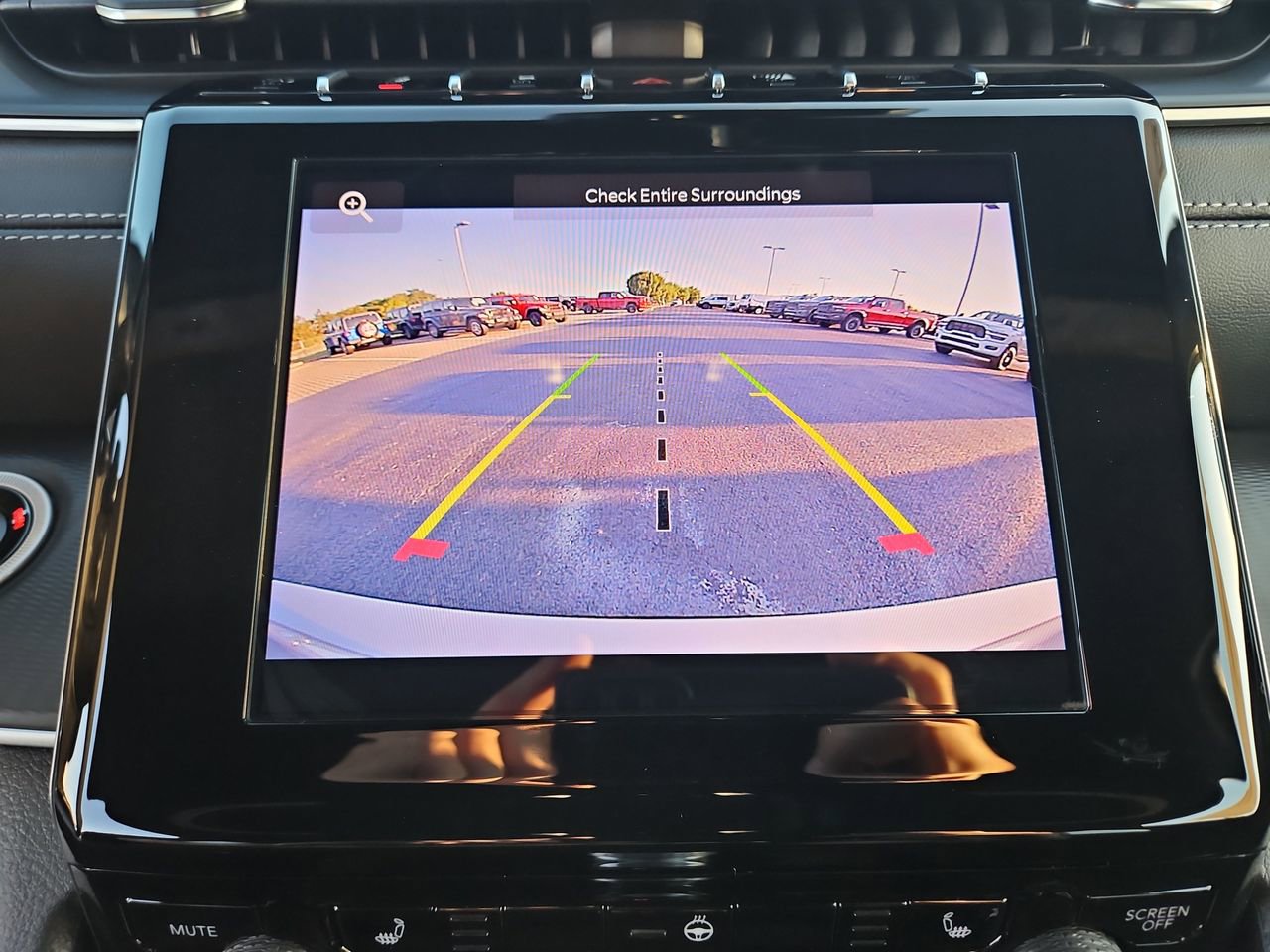 New 2025 Jeep Grand Cherokee L Altitude image 26