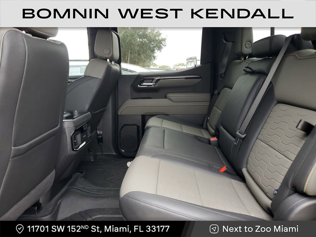 Used 2025 Chevrolet Silverado 1500 ZR2 w/ Technology Package image 15