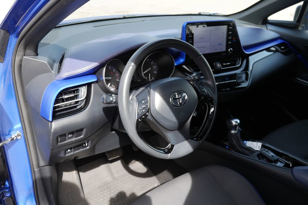 Used 2021 Toyota C-HR XLE image 10