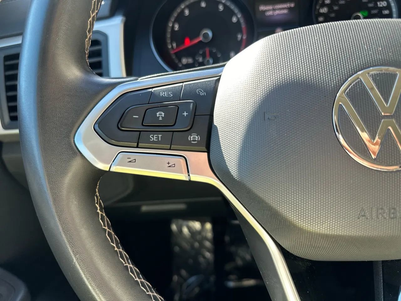 Used 2021 Volkswagen Atlas SE FWD image 24