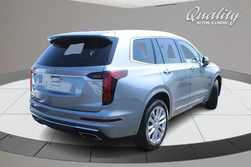 Used 2023 Cadillac XT6 Premium Luxury w/ Technology Package image 3