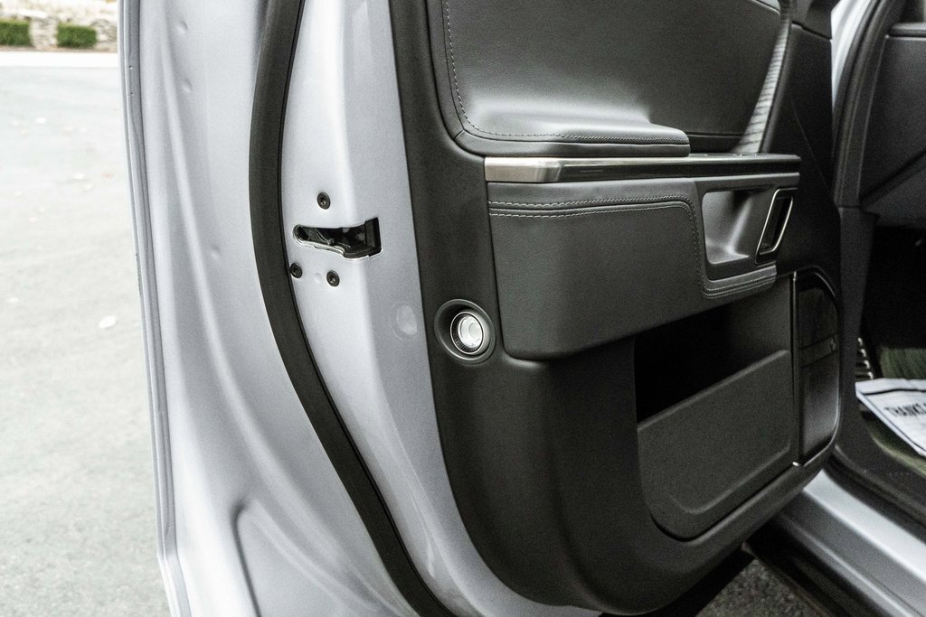 Used 2023 Rivian R1T Adventure image 28