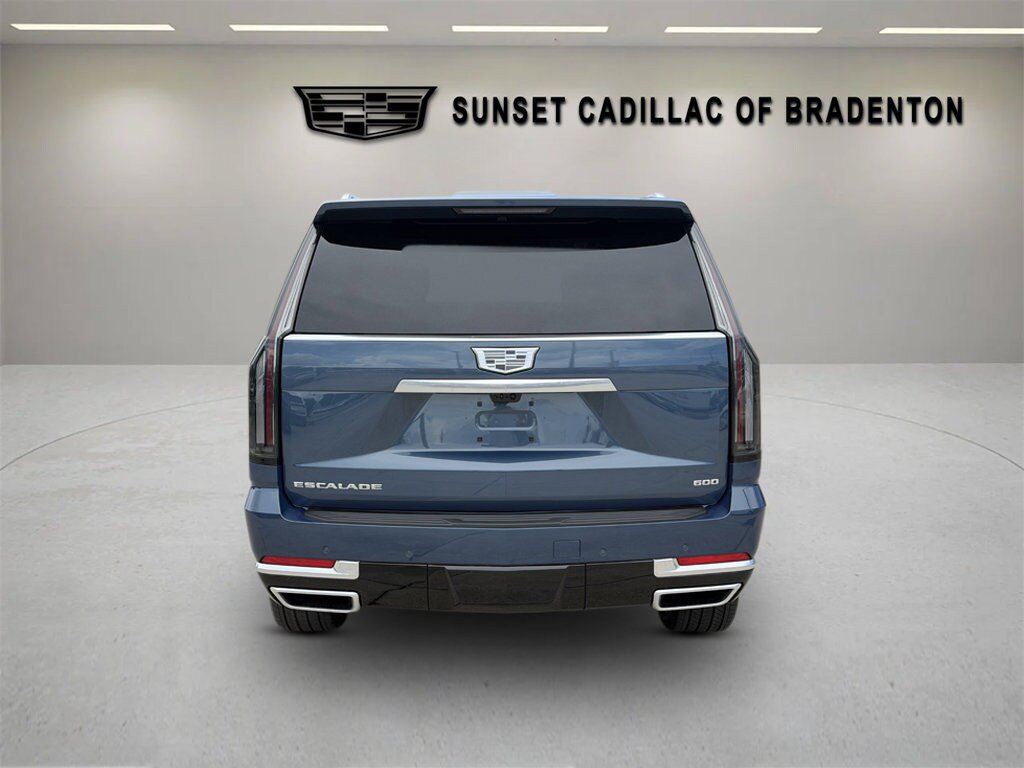 New 2026 Cadillac Escalade Platinum Luxury w/ LPO, Radiant Package AWD/4WD image 4