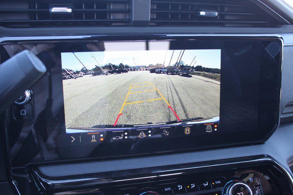 New 2026 GMC Sierra 2500 AT4 w/ AT4 Premium Plus Package AWD/4WD image 16