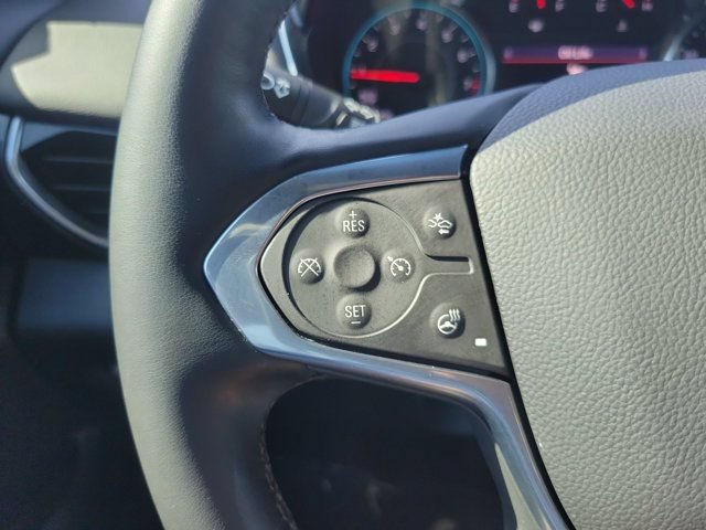 Used 2023 Chevrolet Traverse RS FWD image 18