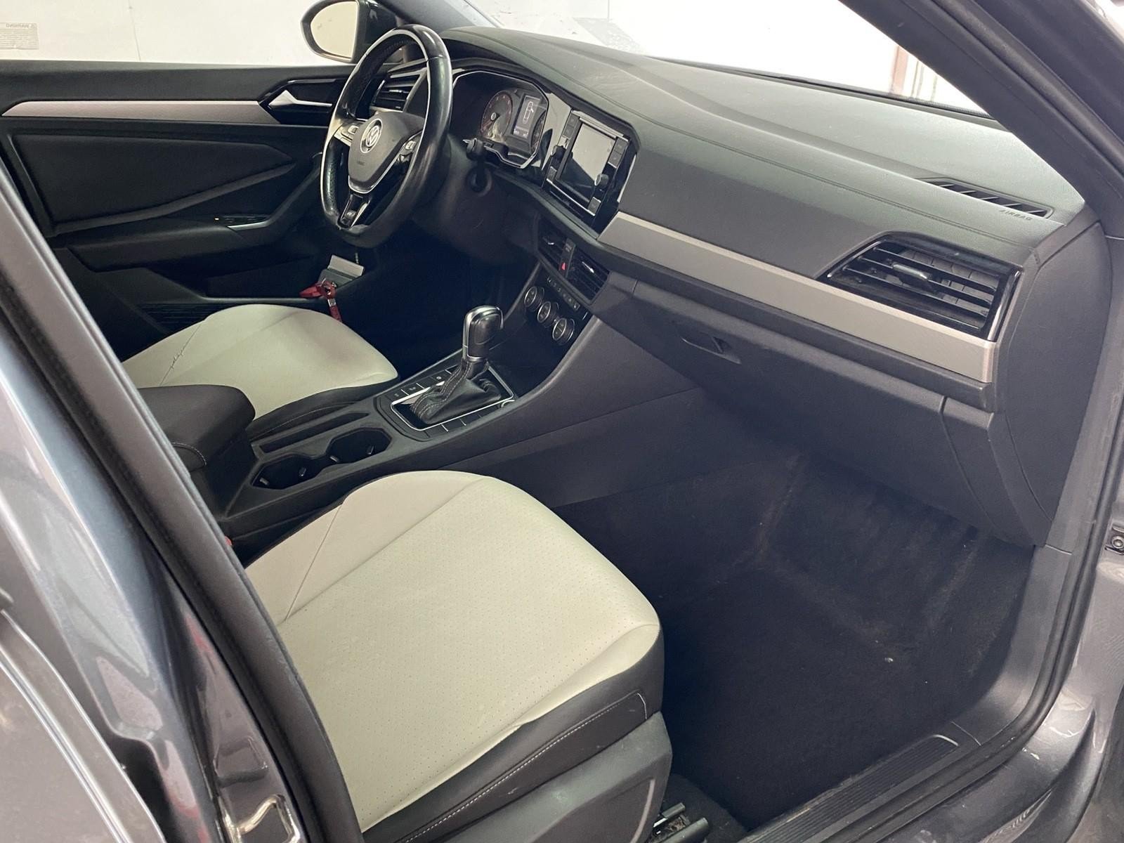 Used 2019 Volkswagen Jetta R-Line FWD image 8