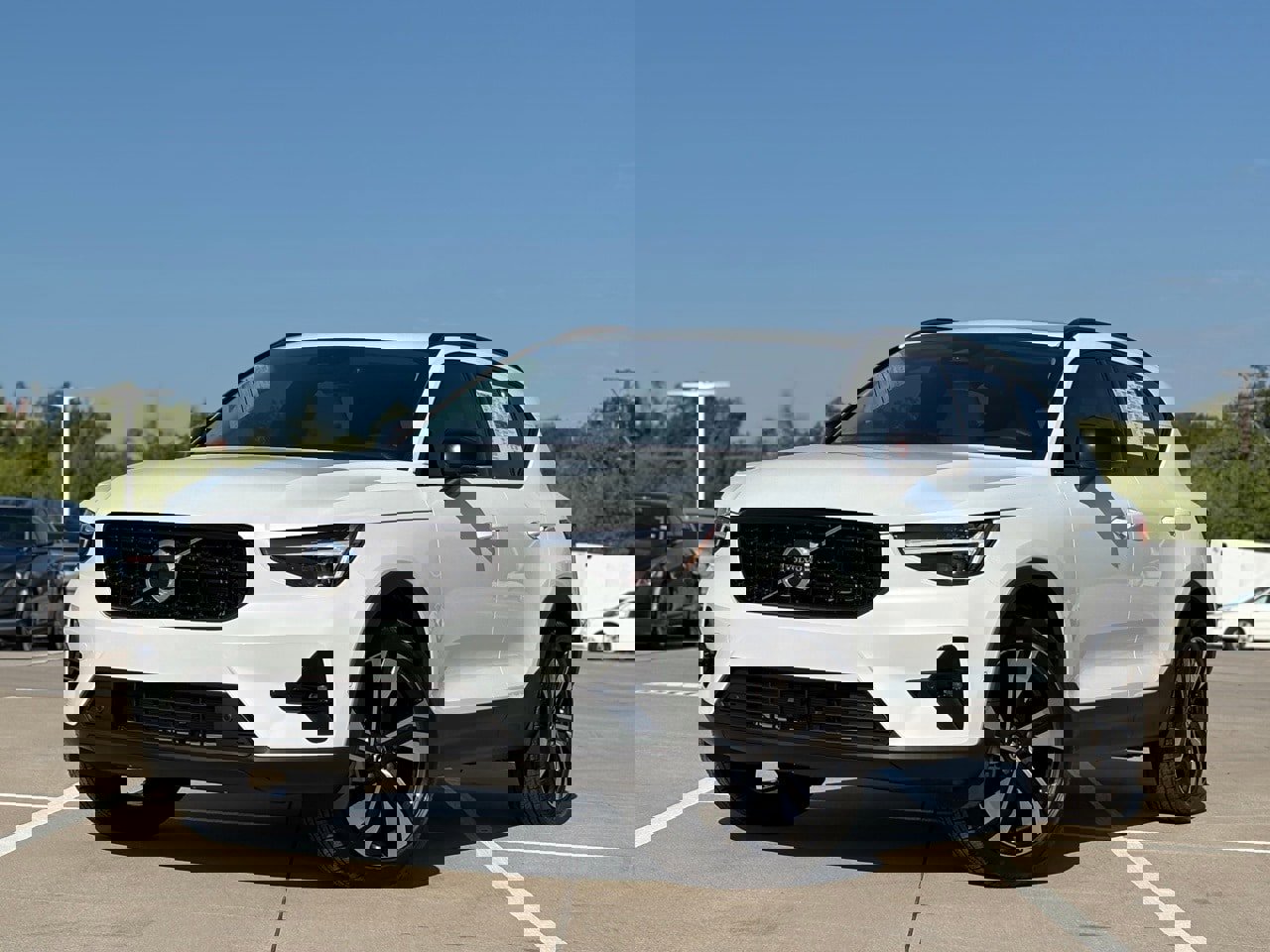 New 2026 Volvo XC40 B4 Plus w/ Protection Package Premier image 2