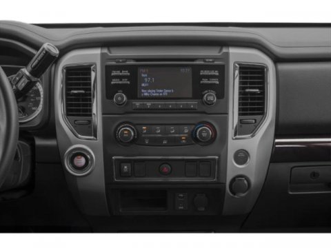 Used 2018 Nissan Titan SV w/ SV Convenience Package image 14