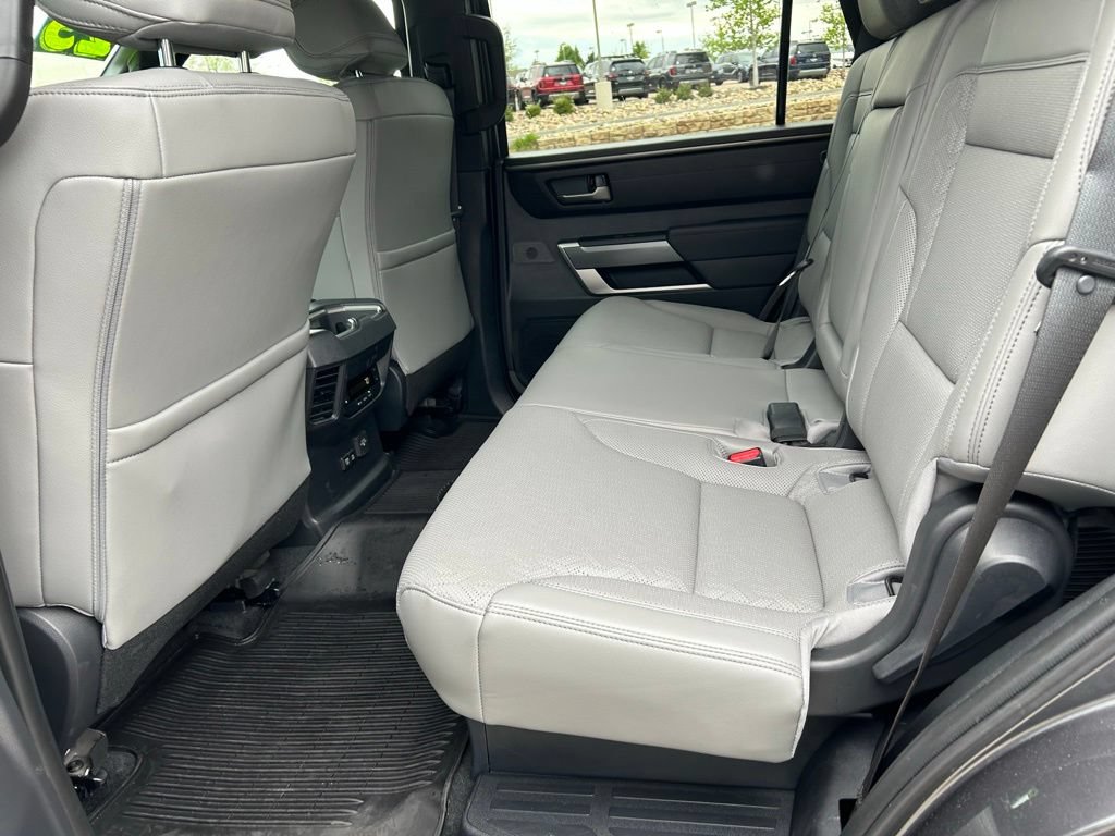 Used 2025 Toyota Sequoia SR5 w/ SR5 Premium Package AWD/4WD image 24