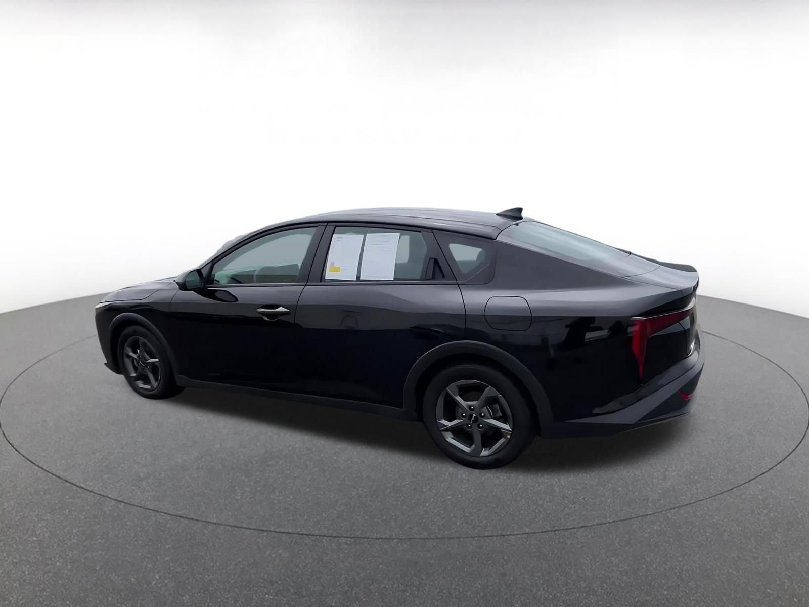 Used 2025 Kia K4 FWD image 9