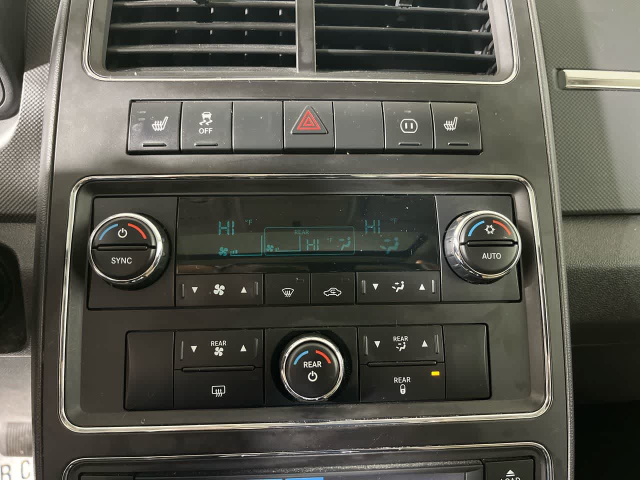 Used 2010 Dodge Journey R/T w/ Flexible Seating Group FWD image 20