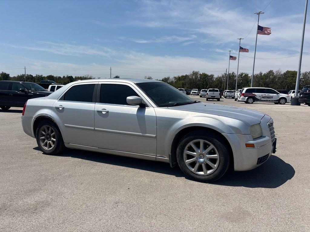 Used 2007 Chrysler 300 Touring L RWD video 1