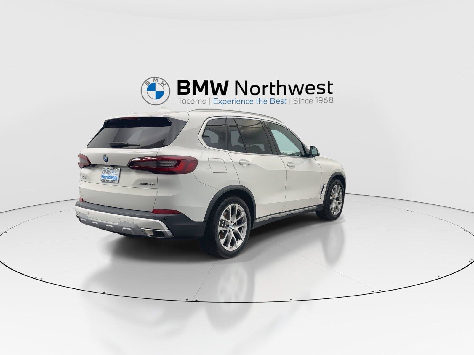 Used 2023 BMW X5 xDrive40i AWD/4WD image 3