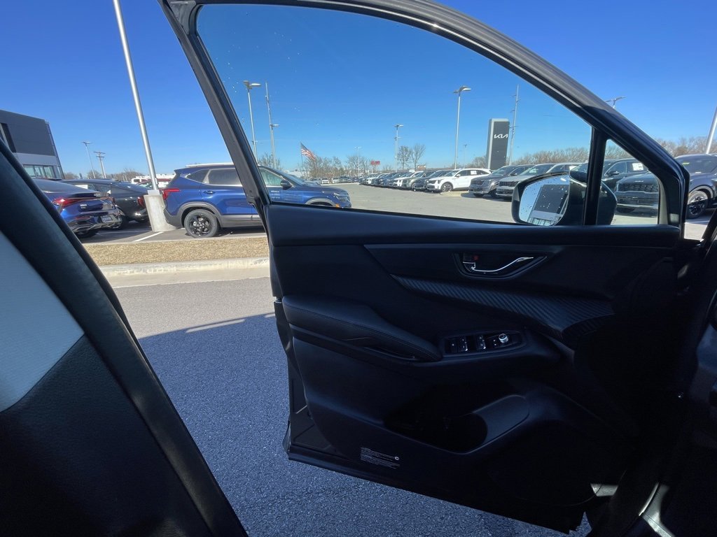 Used 2023 Subaru Ascent Premium image 18