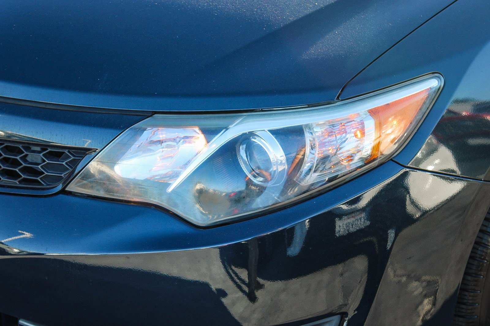 Used 2014 Toyota Camry SE image 5