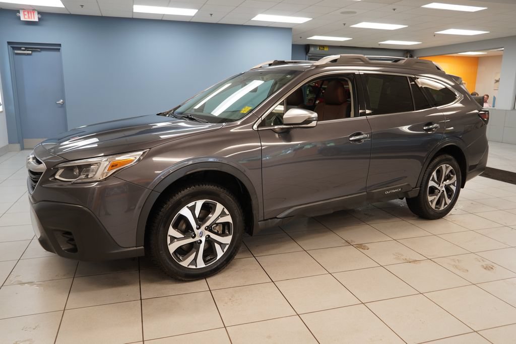 Used 2022 Subaru Outback Touring XT w/ Popular Package #2 AWD/4WD image 2