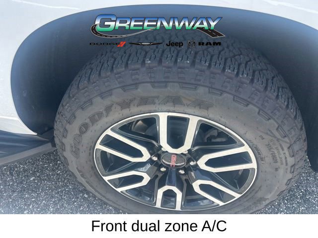 Used 2022 GMC Yukon XL AT4 AWD/4WD image 10