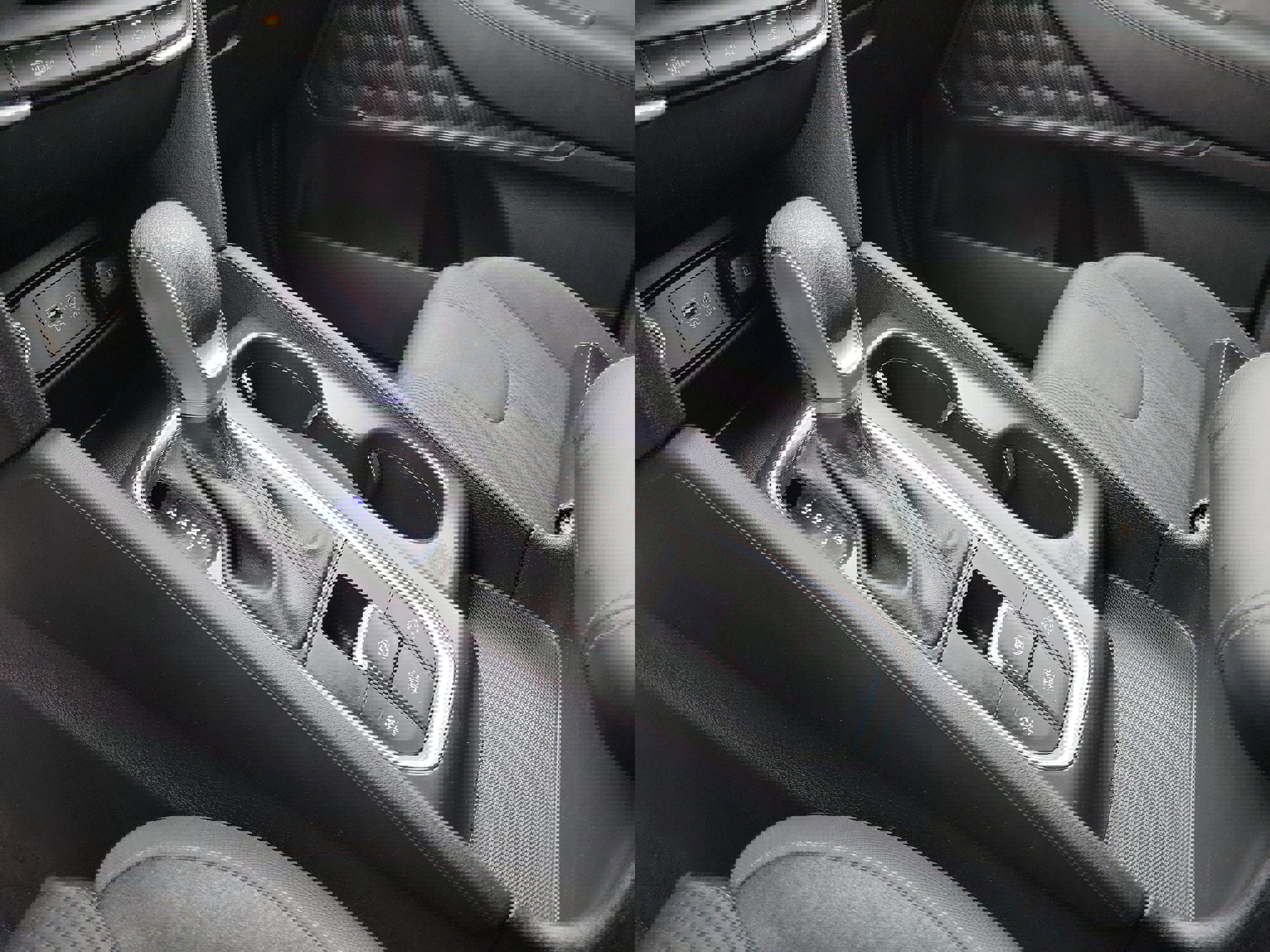 Used 2020 Hyundai Santa Fe SE image 29