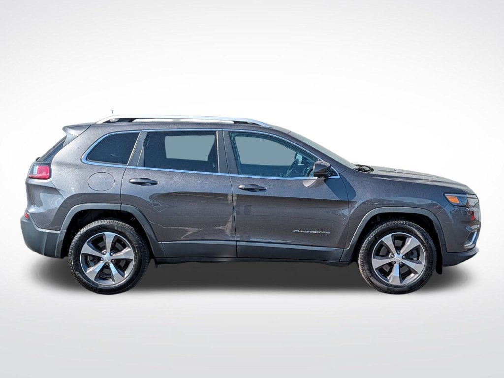 Used 2019 Jeep Cherokee Limited AWD/4WD image 2