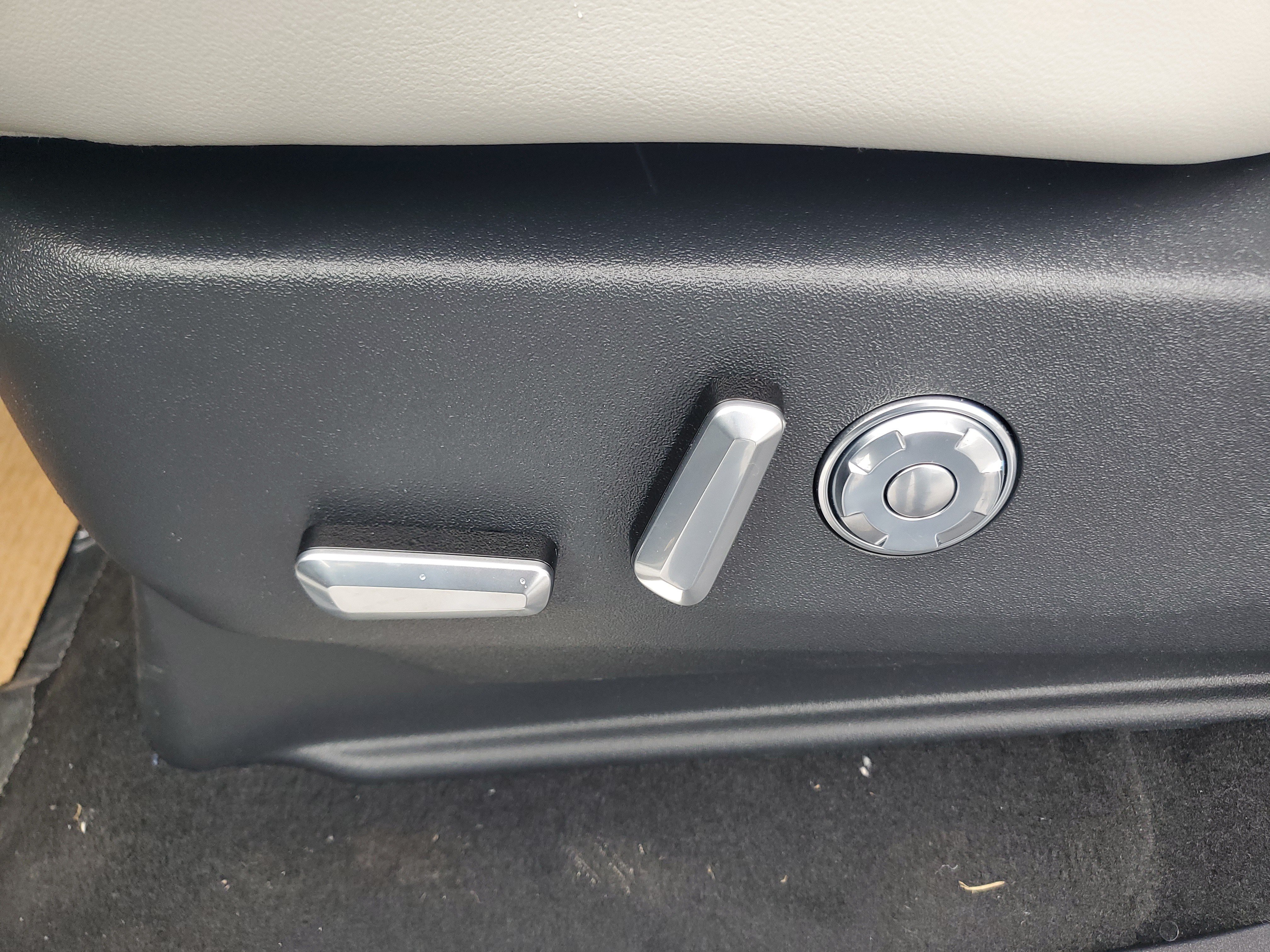 New 2026 Lincoln Navigator Reserve AWD/4WD image 13