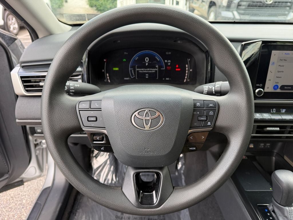 Certified 2025 Toyota Camry LE FWD image 14