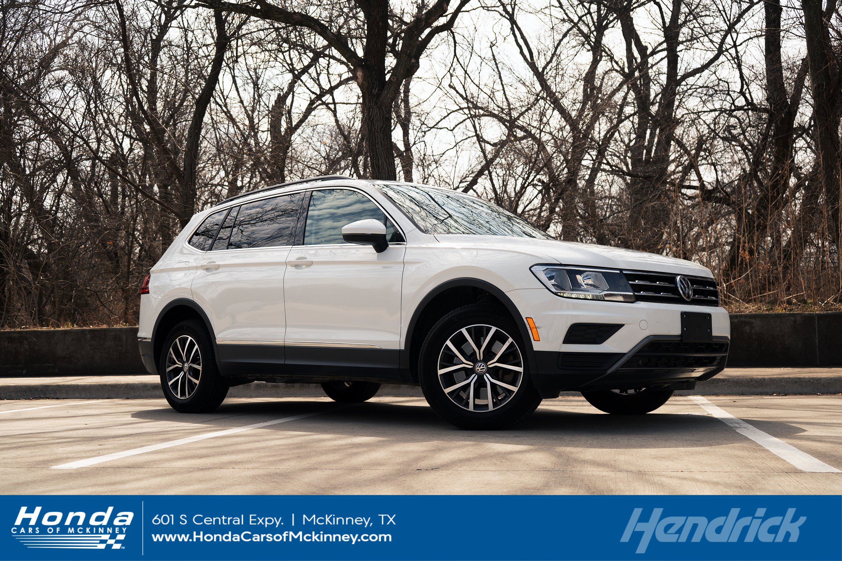 Used 2020 Volkswagen Tiguan SE w/ Panoramic Sunroof Package