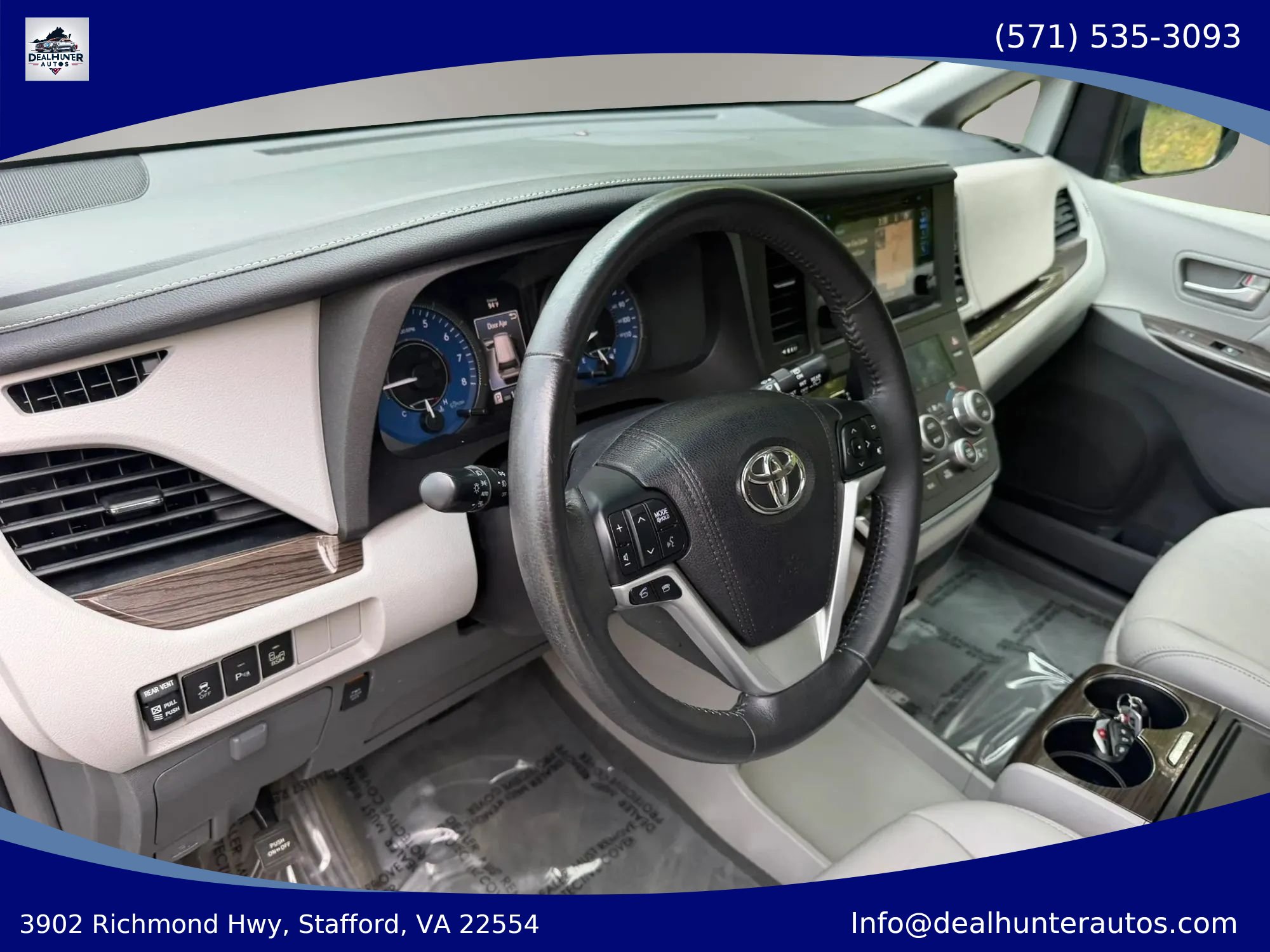 Used 2016 Toyota Sienna XLE Premium FWD image 26