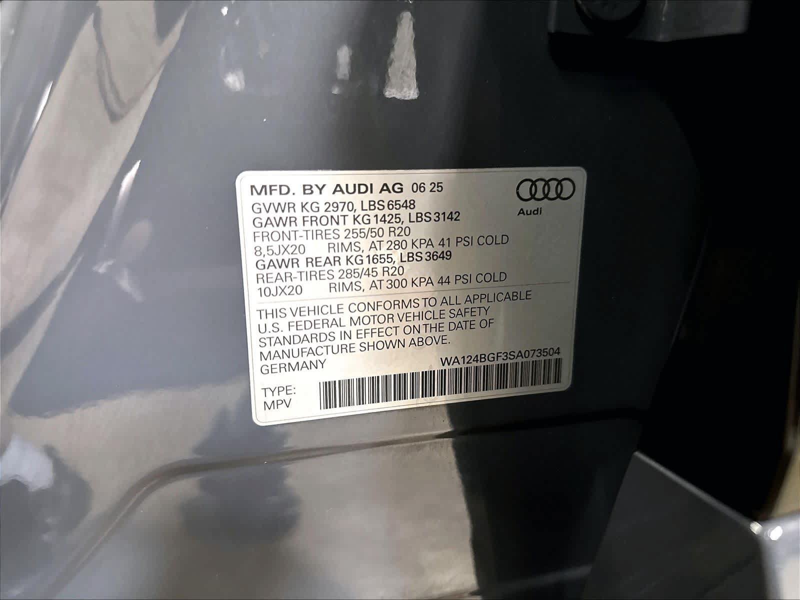 Certified 2025 Audi Q6 e-tron Premium Plus w/ Premium Plus AWD/4WD image 33