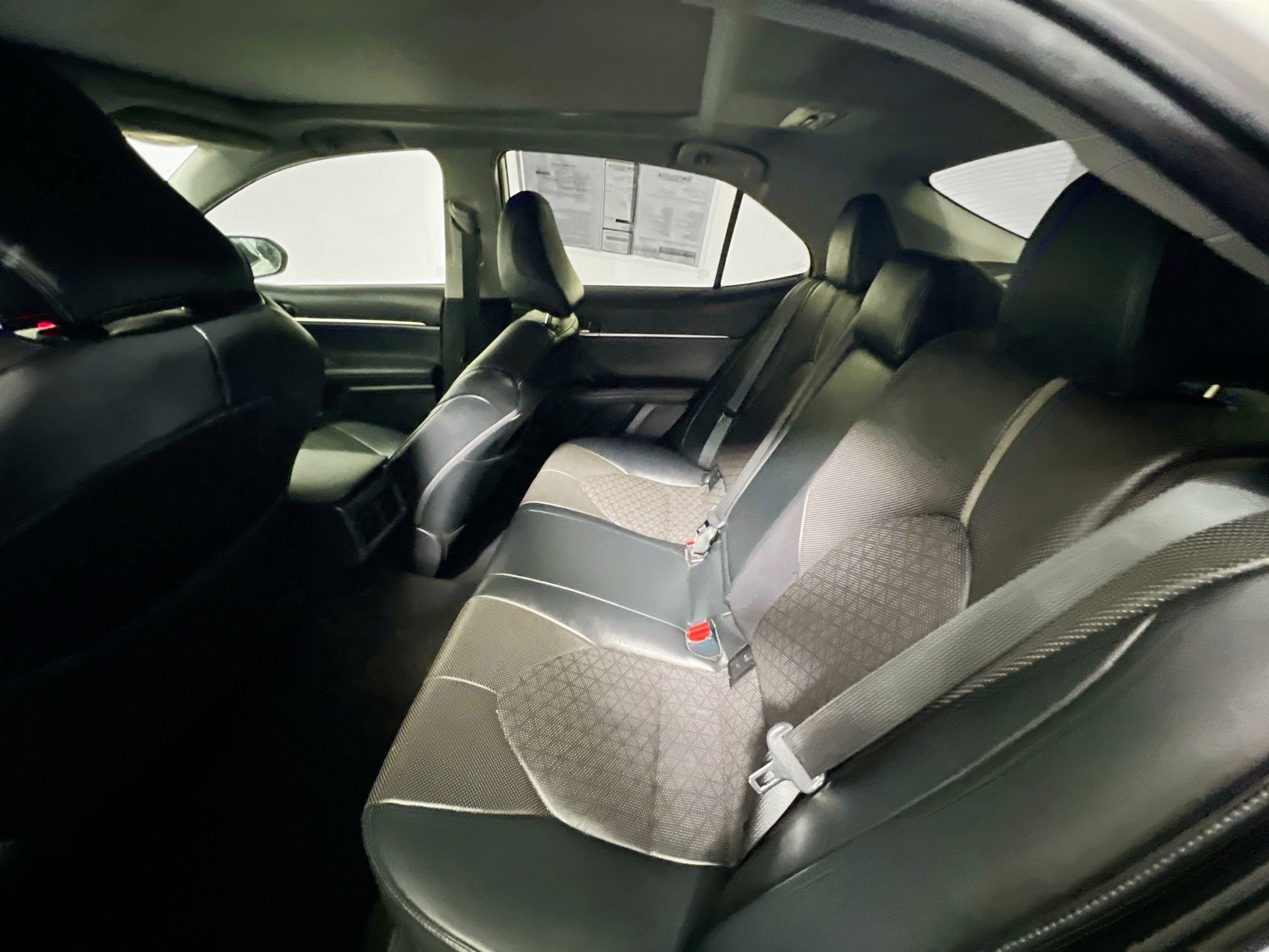 Used 2023 Toyota Camry XSE image 29