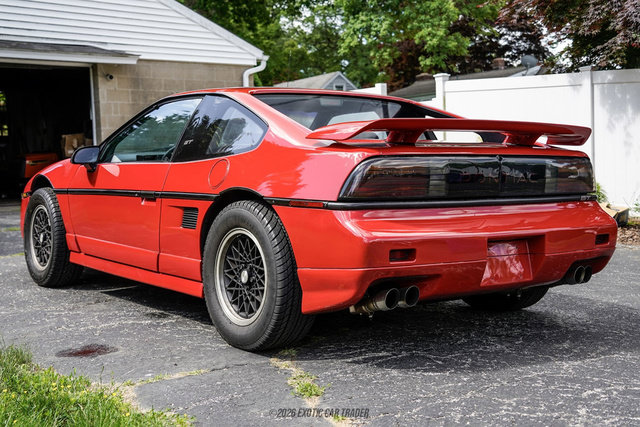 Used 1988 Pontiac Fiero GT RWD image 6