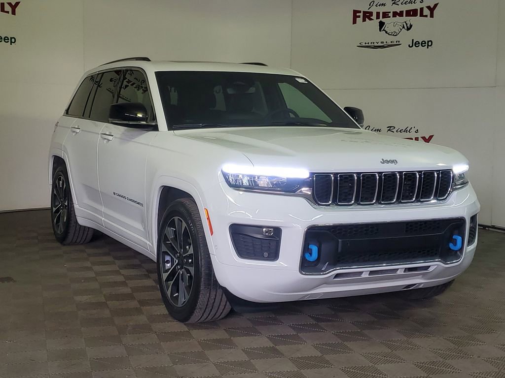 Used 2022 Jeep Grand Cherokee Overland image 2