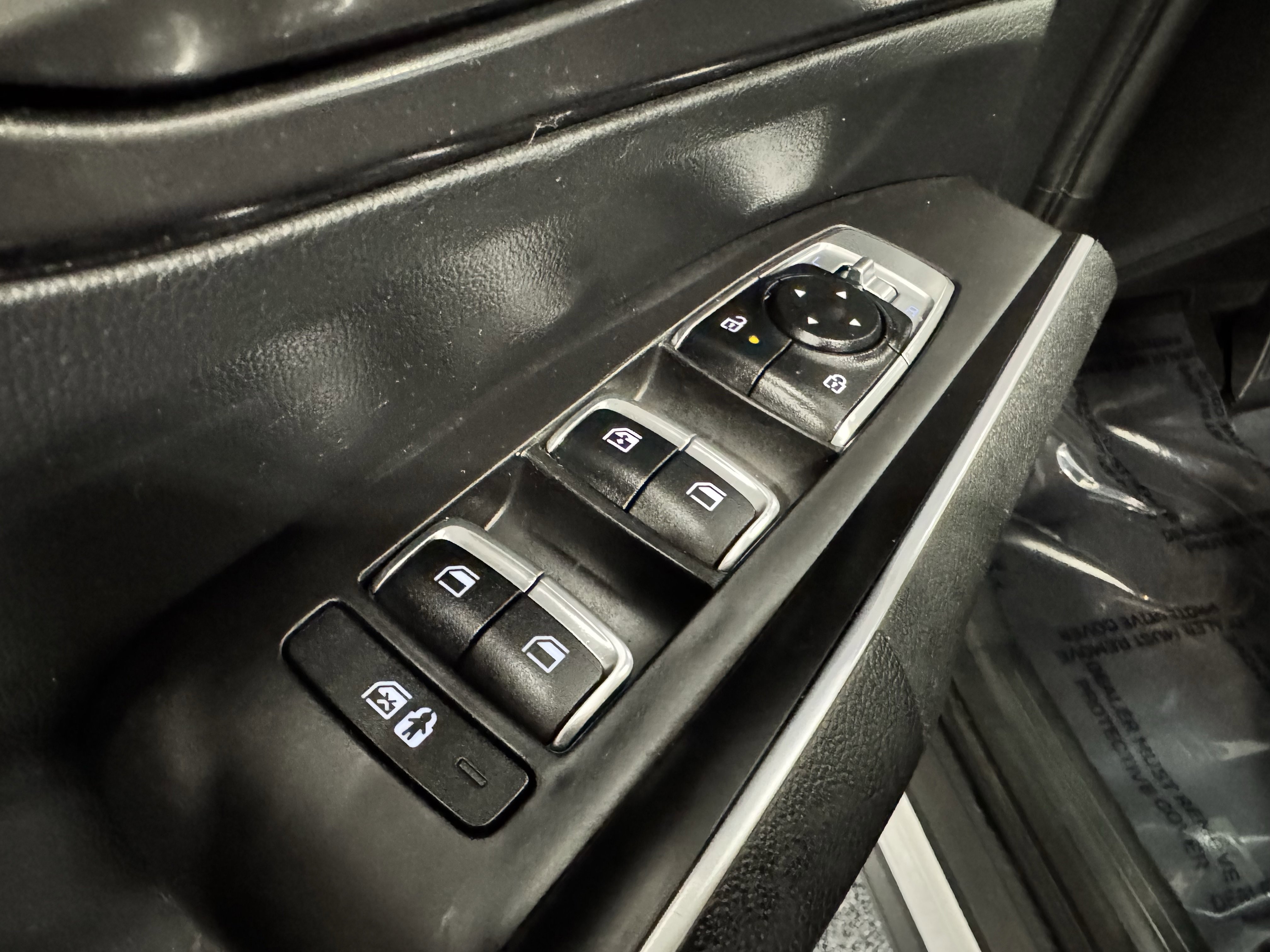 Used 2024 Kia Sorento S image 24