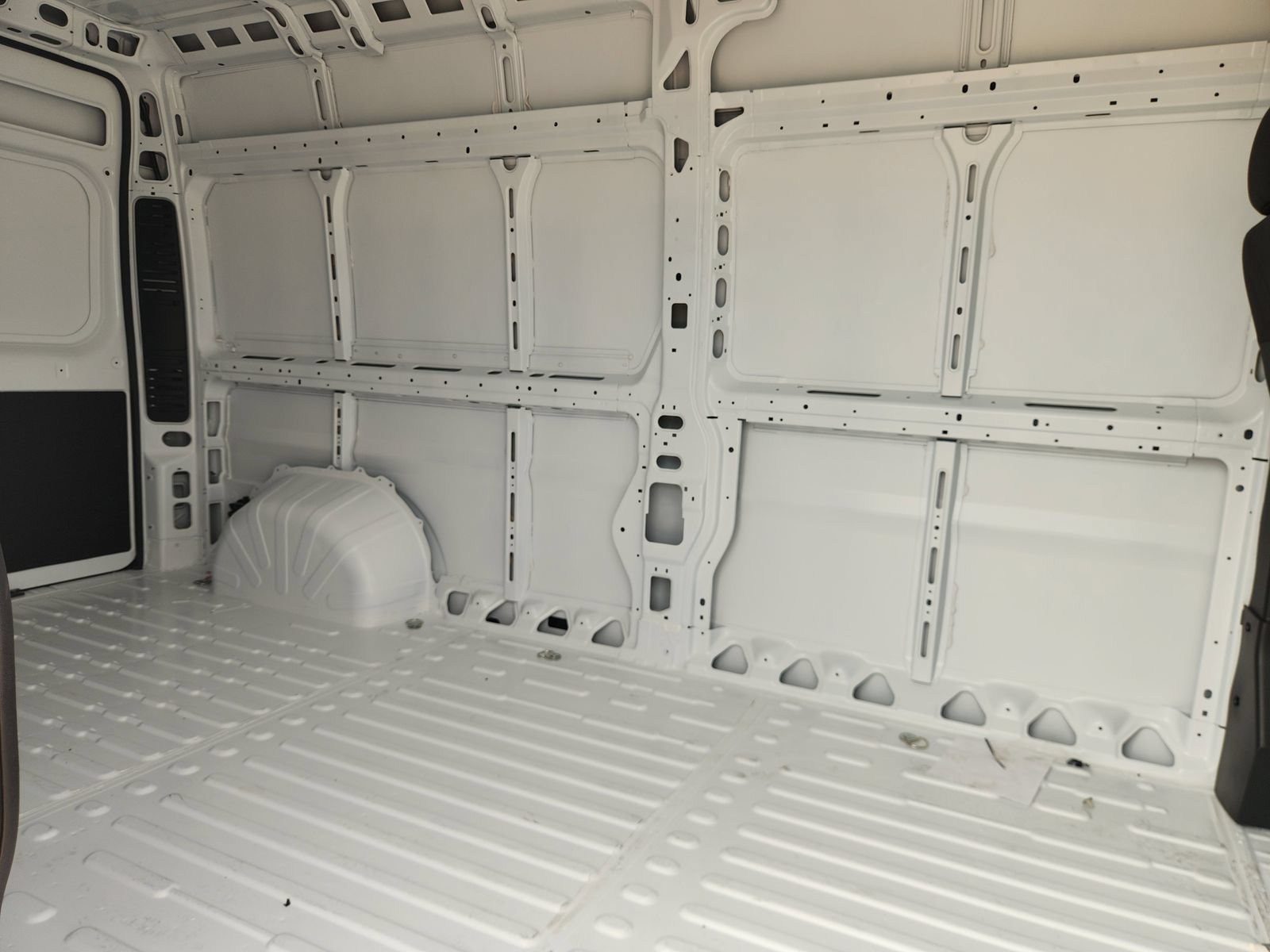 New 2026 RAM ProMaster 2500 w/ Convenience Group FWD image 22
