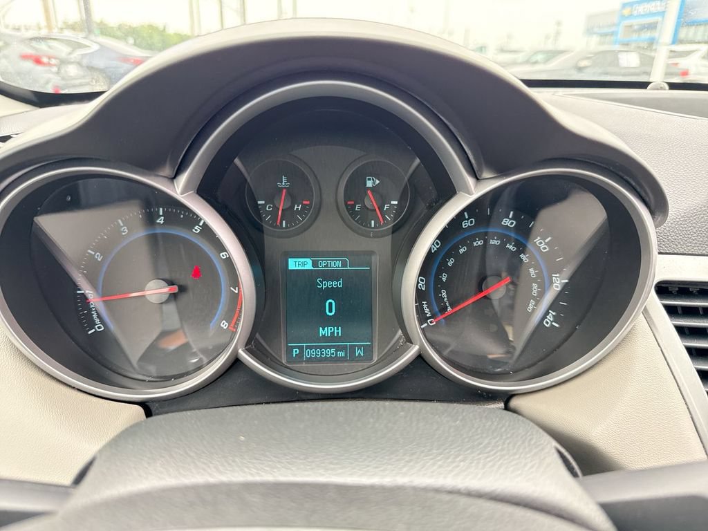 Used 2013 Chevrolet Cruze LS FWD image 15