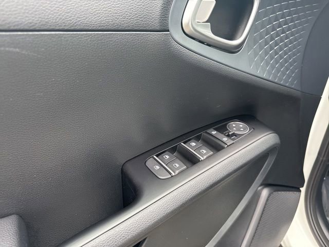 Used 2023 Kia Soul EX image 24