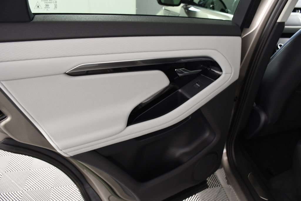 Used 2023 Land Rover Range Rover Evoque R-Dynamic S AWD/4WD image 26